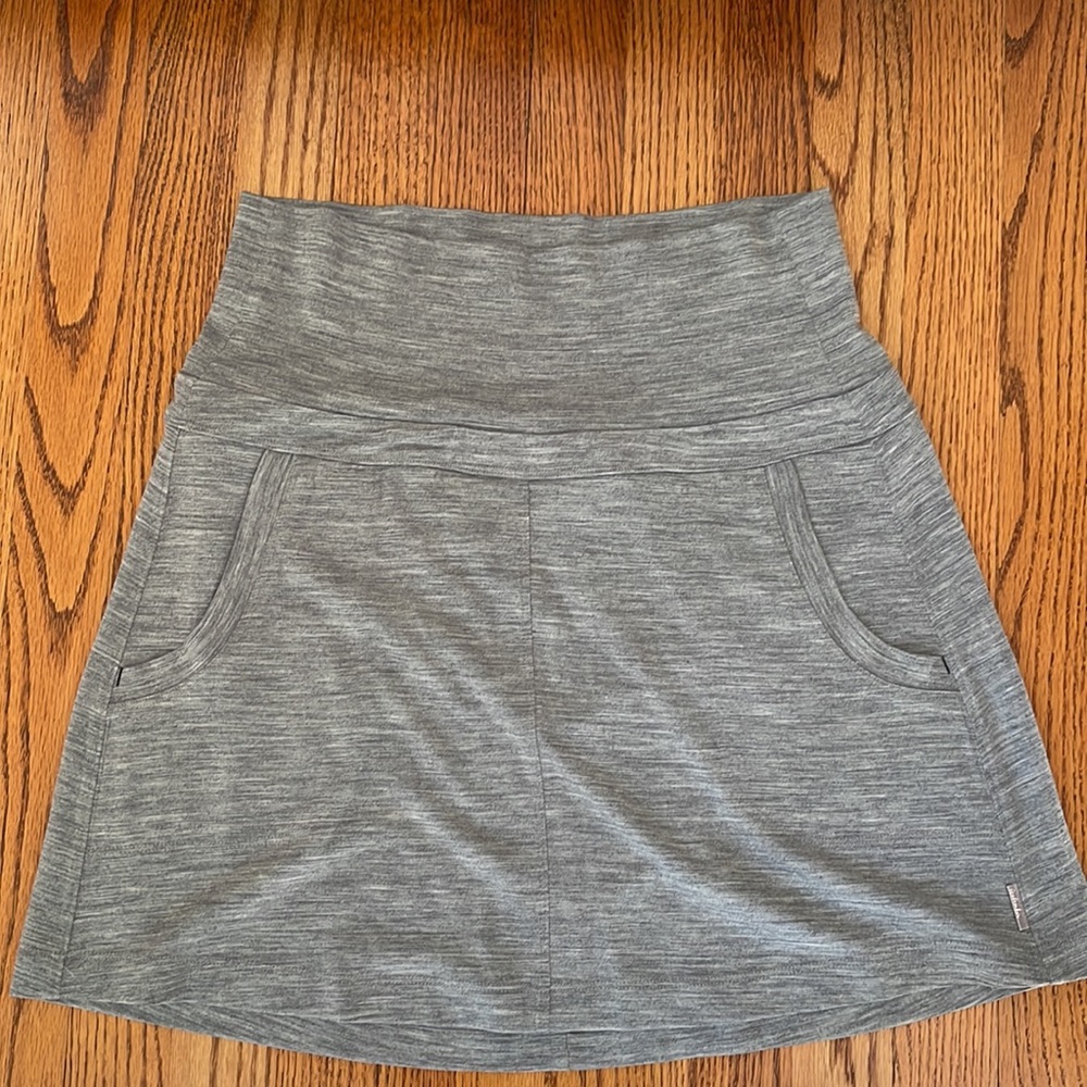 NWT Icebreaker Marino Breeze Skirt